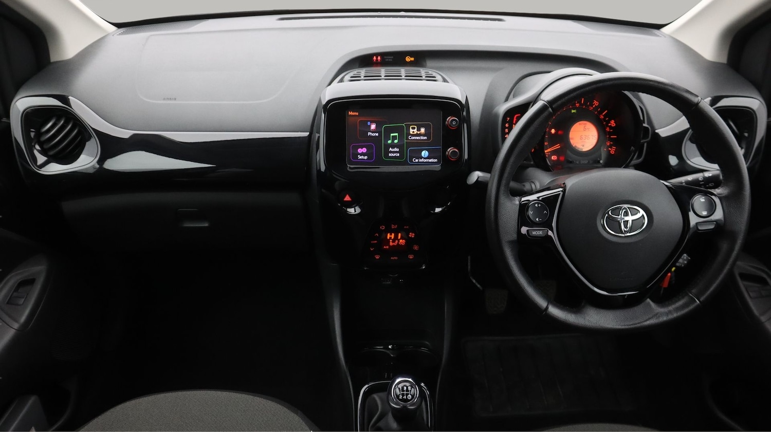 Used Toyota AYGO 2017 for sale - 77308615: Photo 13