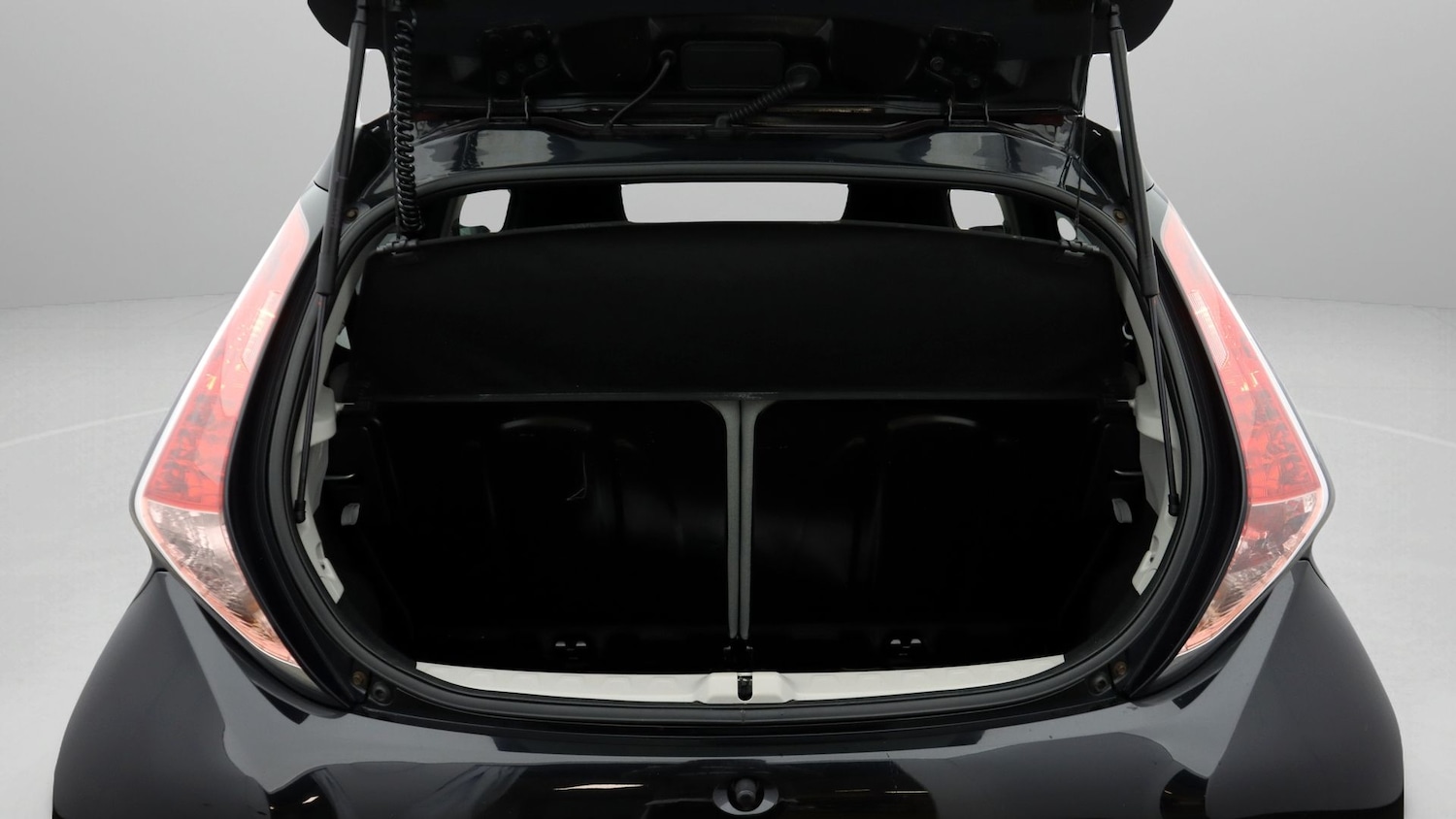 Used Toyota AYGO 2017 for sale - 77308615: Photo 17