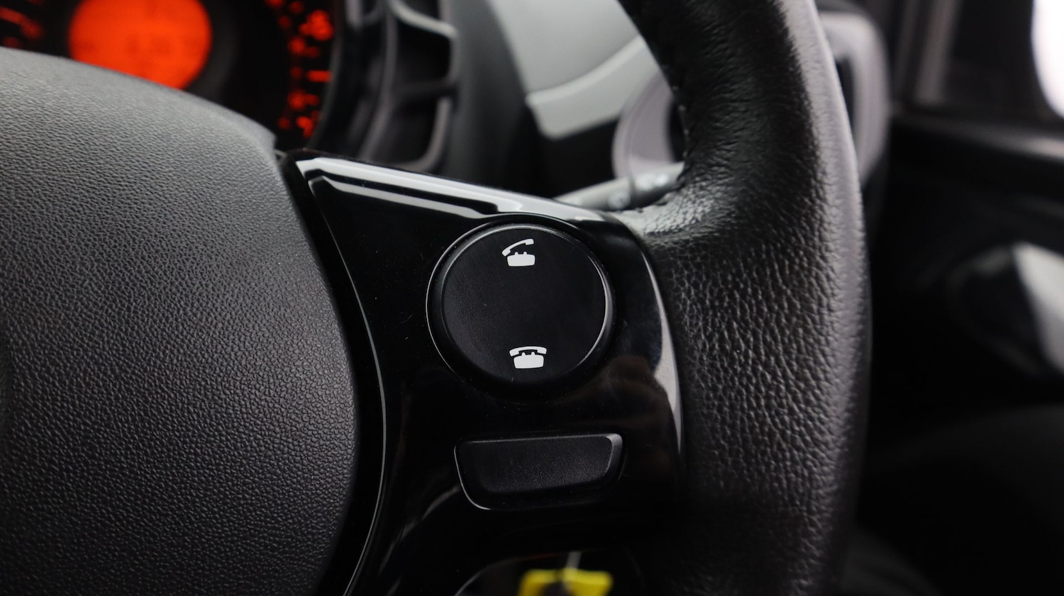 Used Toyota AYGO 2017 for sale - 77308615: Photo 24