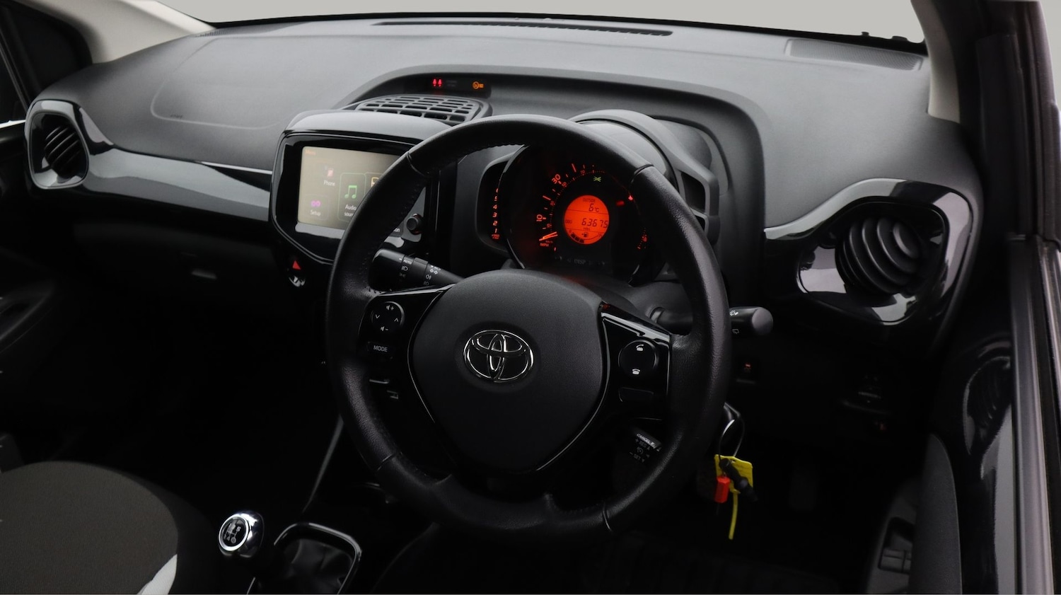 Used Toyota AYGO 2017 for sale - 77308615: Photo 9