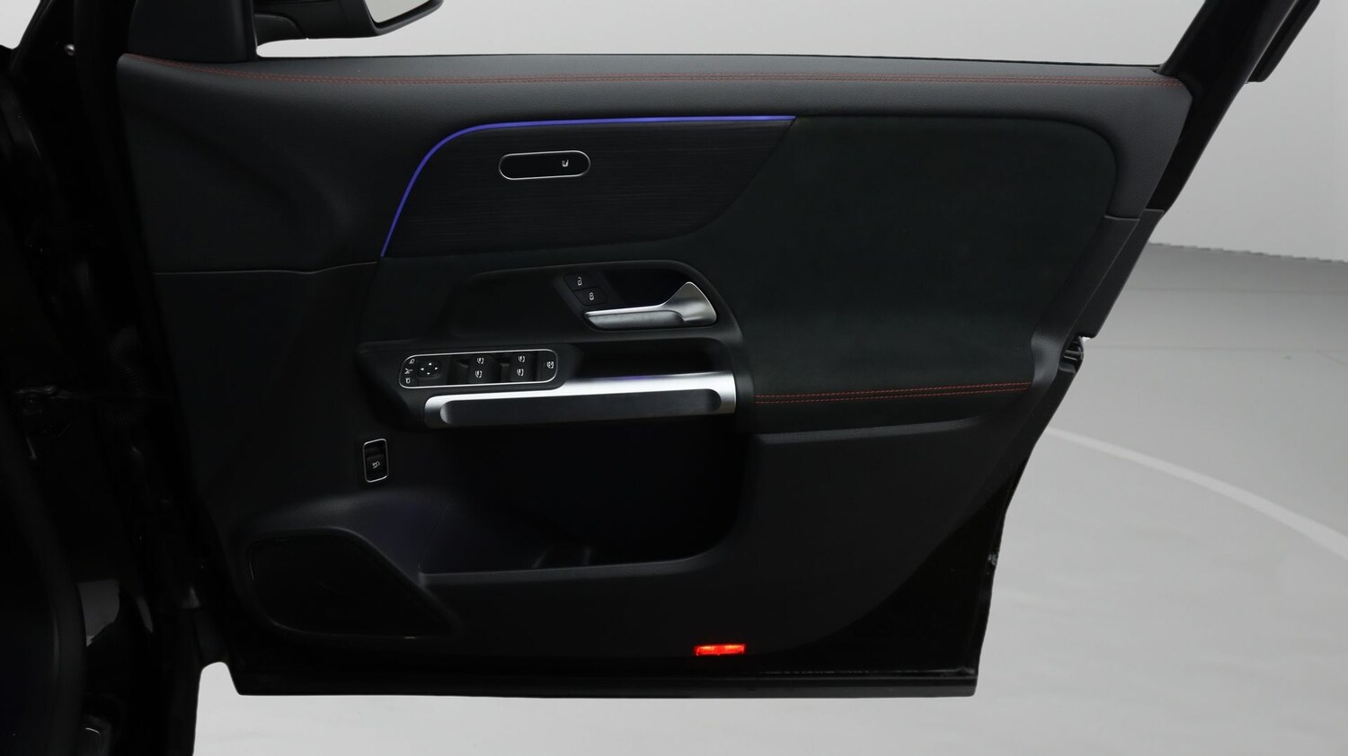 Used Mercedes-Benz EQB 2023 for sale - 77700960: Photo 15