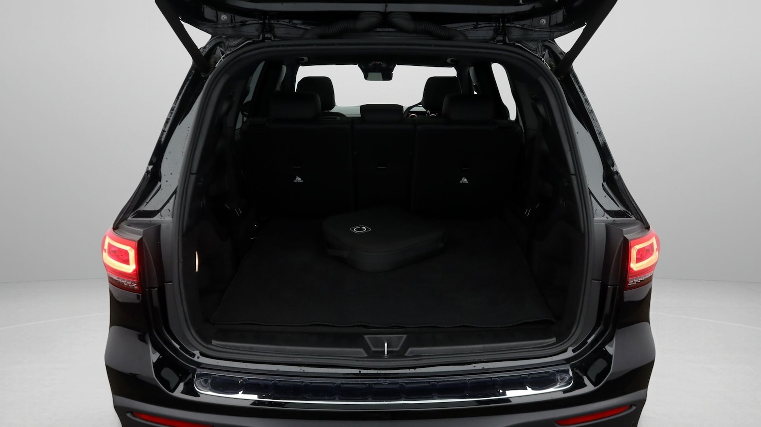 Used Mercedes-Benz EQB 2023 for sale - 77700960: Photo 17