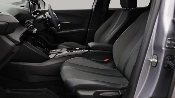Used Peugeot 2008 2023 for sale - 76283035: Photo 15