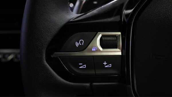 Used Peugeot 2008 2023 for sale - 76283035: Photo 23