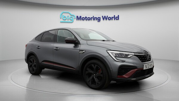Used Renault Arkana 2023 for sale - 76294749: Photo 2