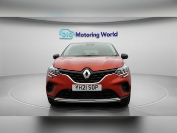 Used Renault Captur 2021 for sale - 76295556: Photo