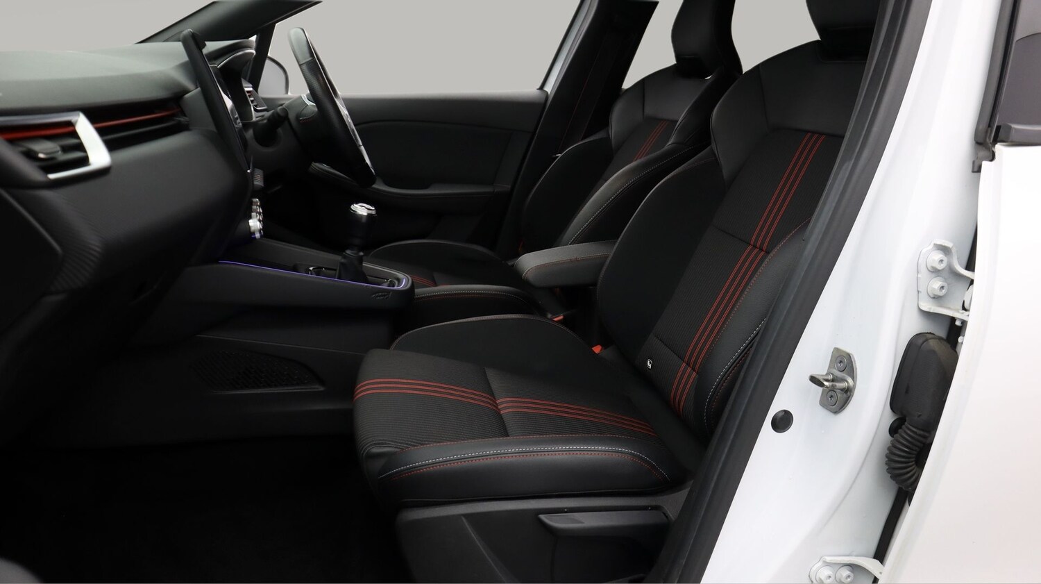 Used Renault Clio 2023 for sale - 77961878: Photo 14