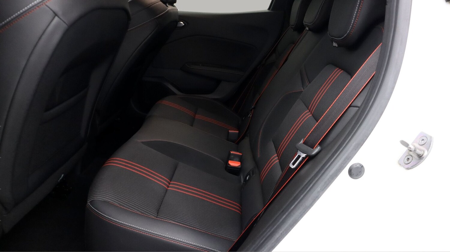 Used Renault Clio 2023 for sale - 77961878: Photo 16