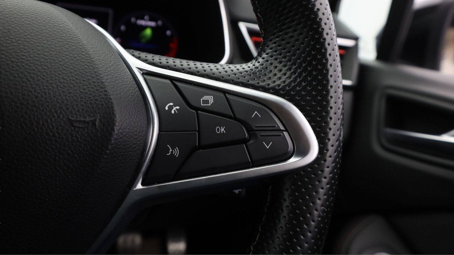 Used Renault Clio 2023 for sale - 77961878: Photo 22