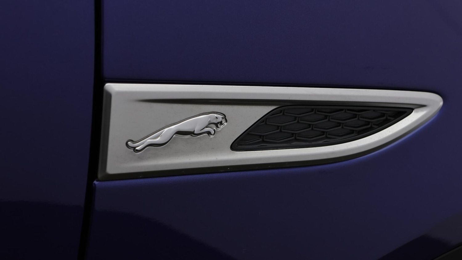 Used Jaguar E-Pace 2021 for sale - 76371128: Photo 21