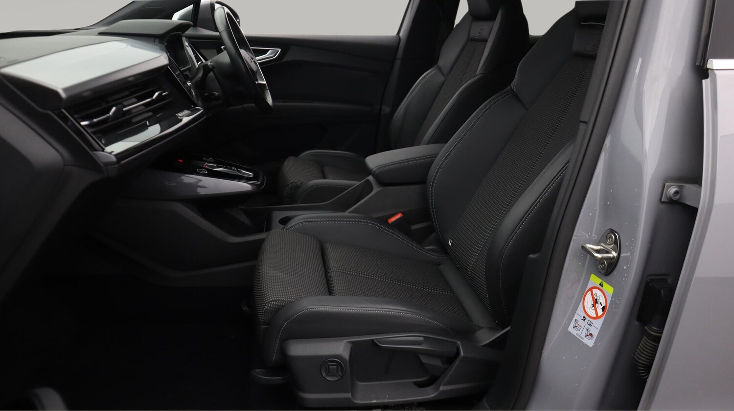 Used Audi Q4 e-tron for sale - 76728791: Photo 15