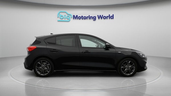 Used Ford Focus 2021 for sale - 76227272: Photo 9