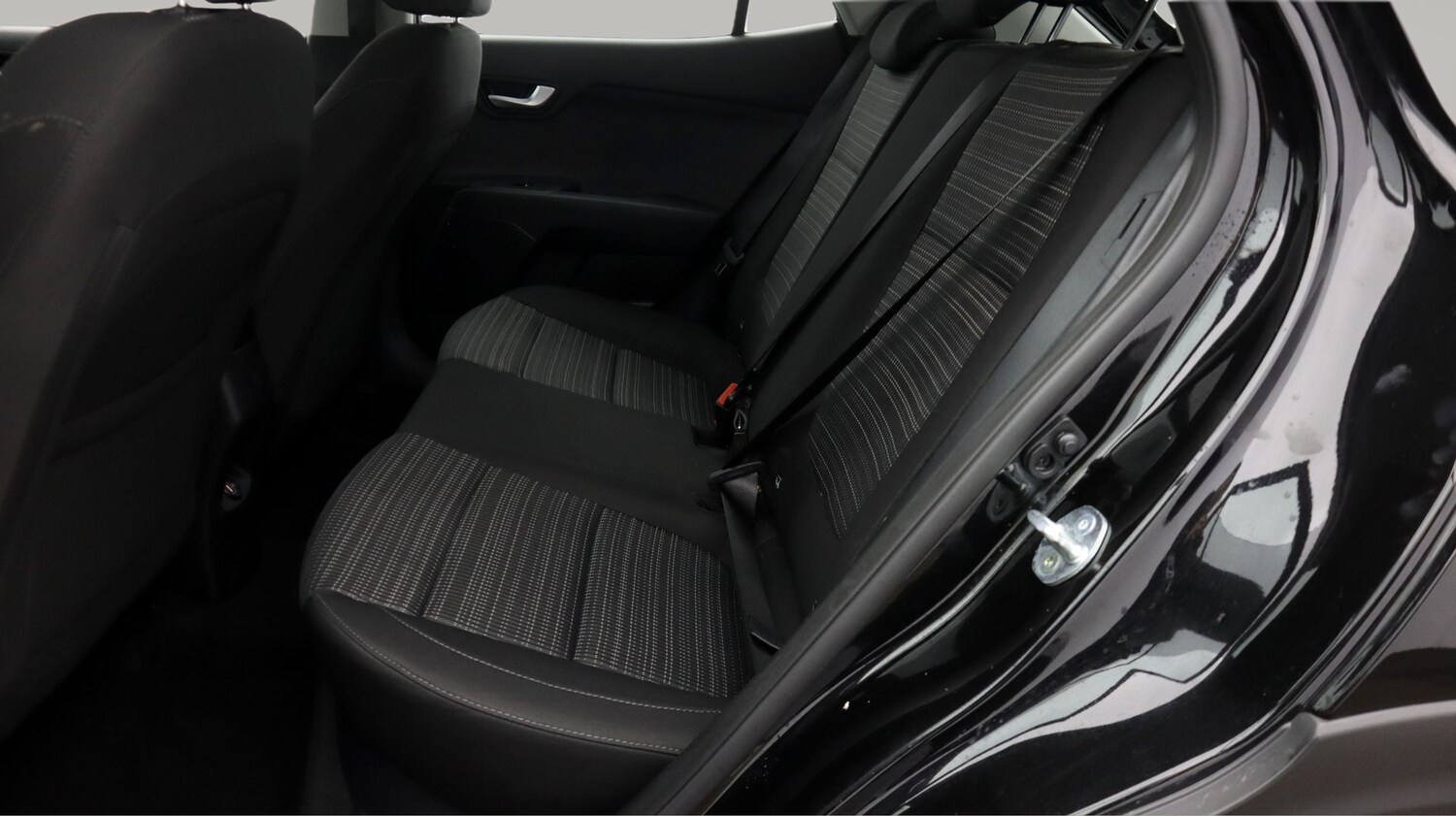 Used Kia Stonic 2025 for sale - 78007957: Photo 16