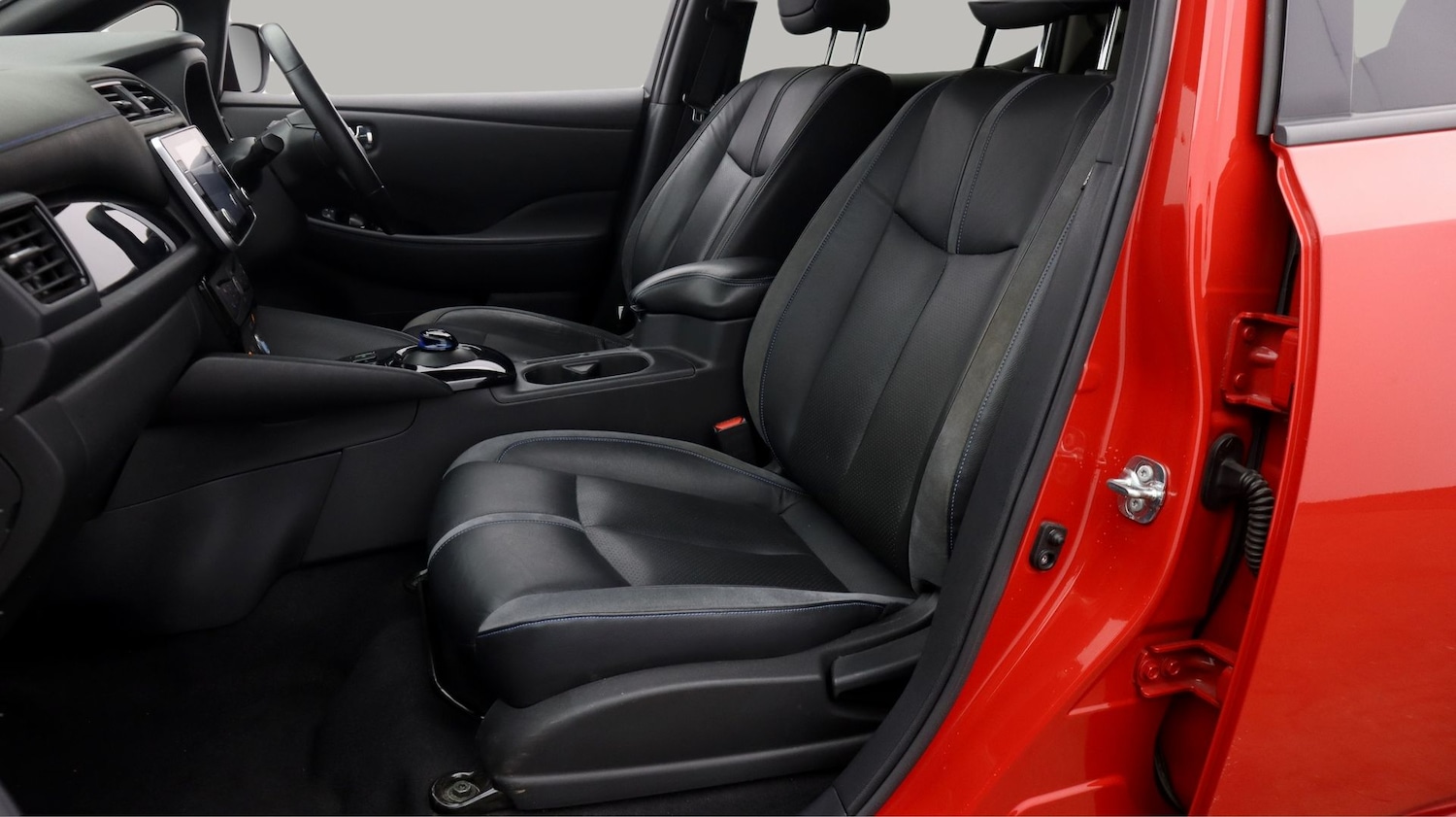 Used Nissan Leaf 2021 for sale - 77355127: Photo 14