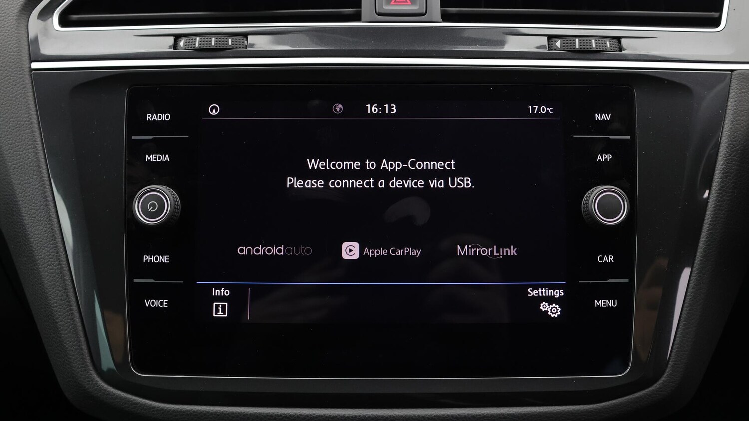 Used Volkswagen Tiguan 2020 for sale - 76084436: Photo 25