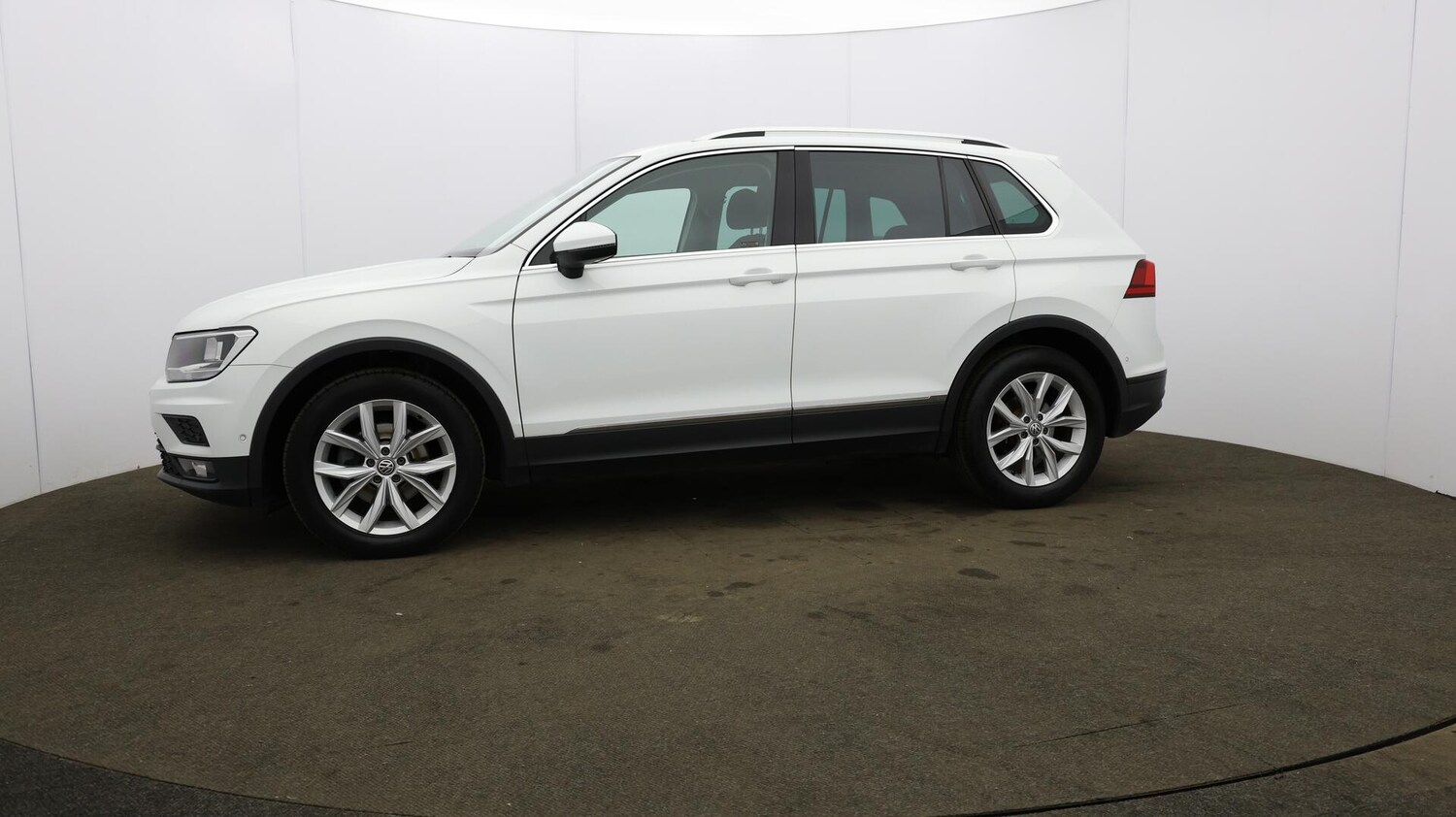 Used Volkswagen Tiguan 2020 for sale - 76084436: Photo 36