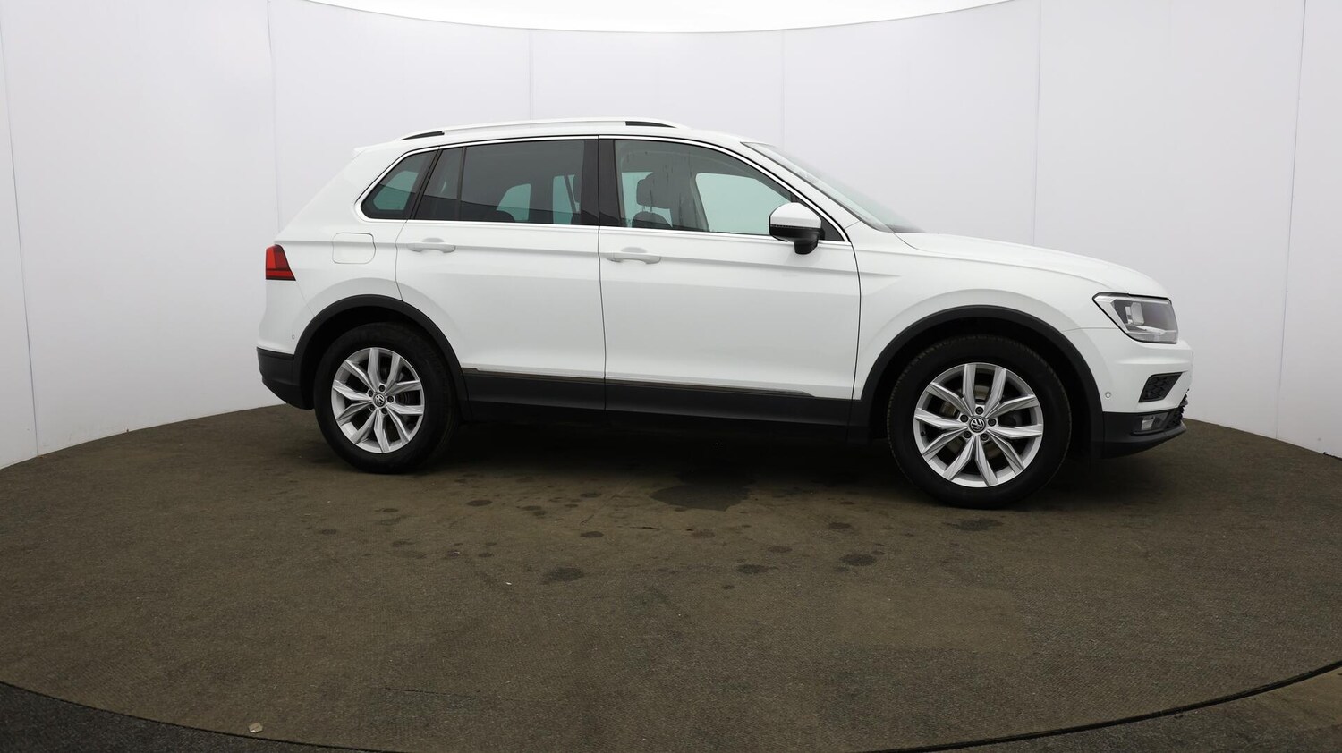 Used Volkswagen Tiguan 2020 for sale - 76084436: Photo 53