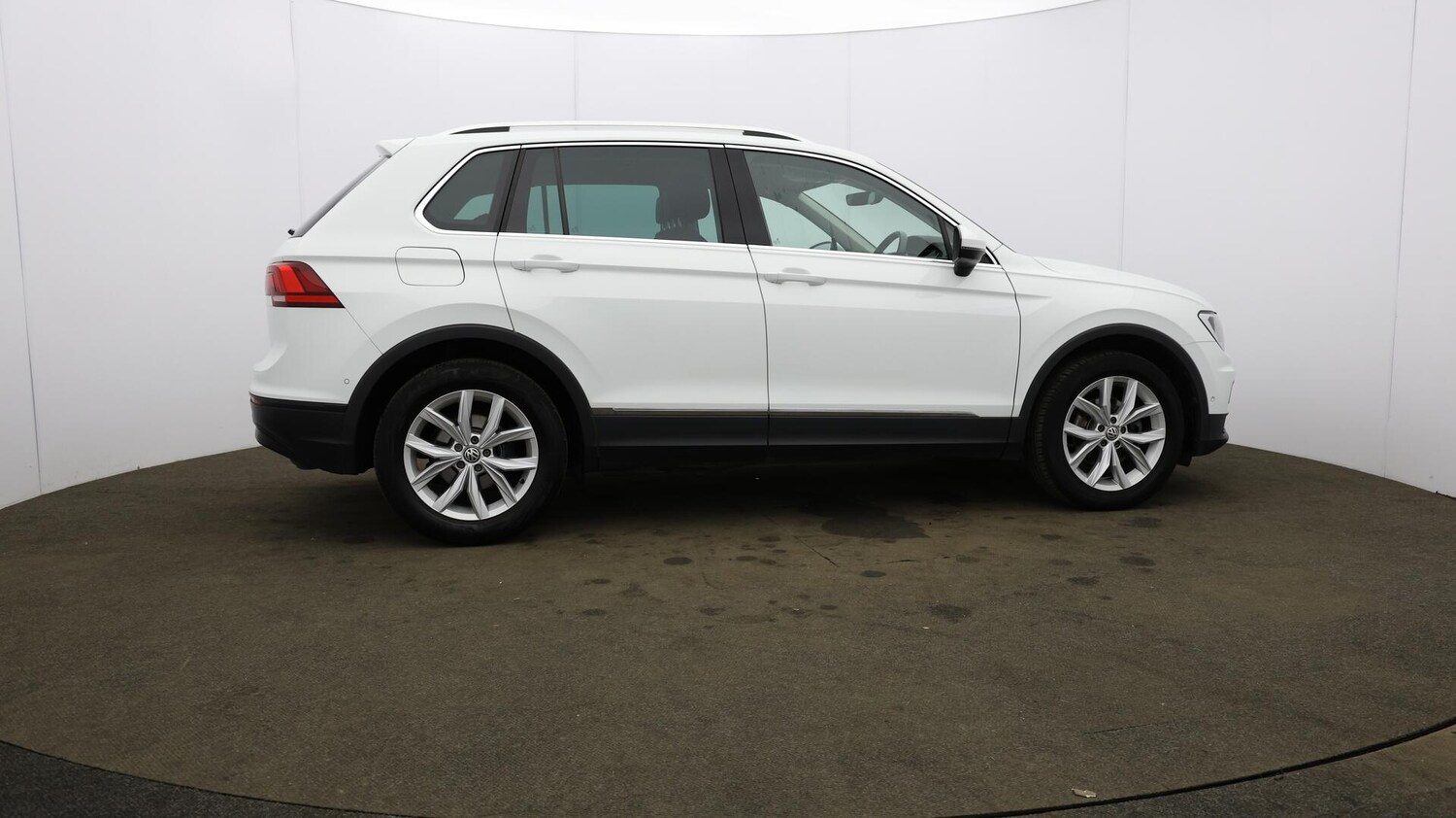 Used Volkswagen Tiguan 2020 for sale - 76084436: Photo 56