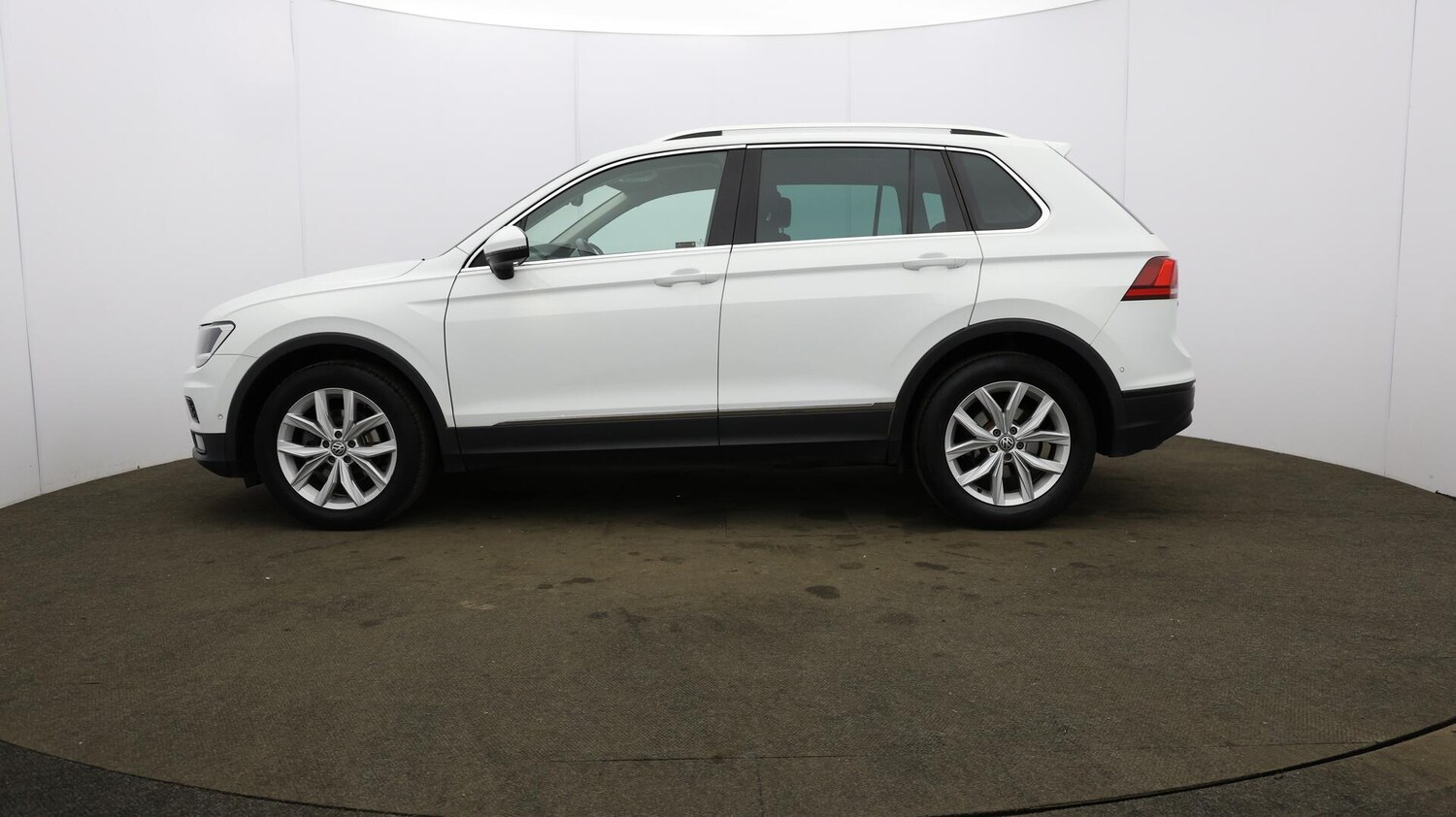 Used Volkswagen Tiguan 2020 for sale - 76084436: Photo 72