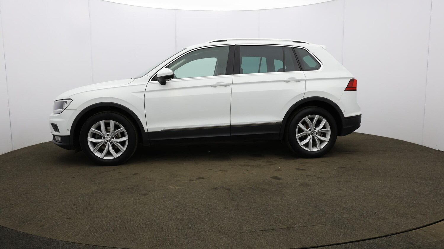 Used Volkswagen Tiguan 2020 for sale - 76084436: Photo 73
