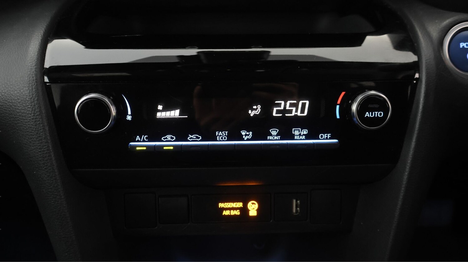 Used Toyota Yaris Cross 2024 for sale - 78075170: Photo 11