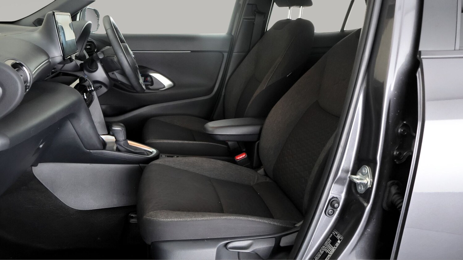 Used Toyota Yaris Cross 2024 for sale - 78075170: Photo 13