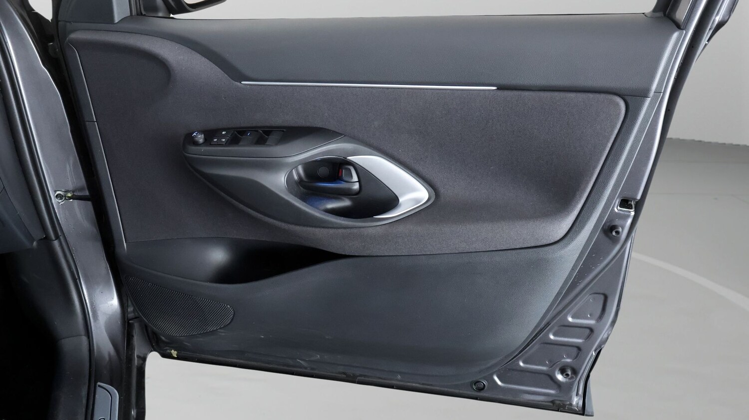 Used Toyota Yaris Cross 2024 for sale - 78075170: Photo 14