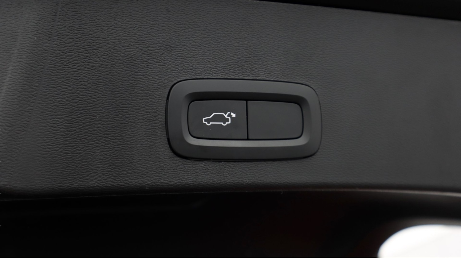 Used Volvo XC40 2022 for sale - 77681604: Photo 21