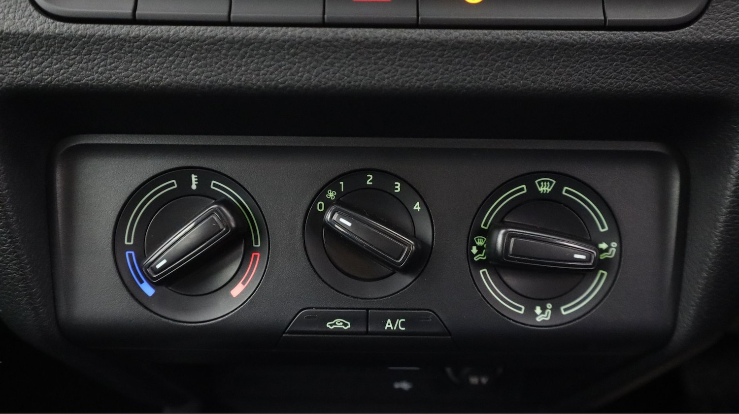 Used Skoda Fabia 2018 for sale - 77935901: Photo 12