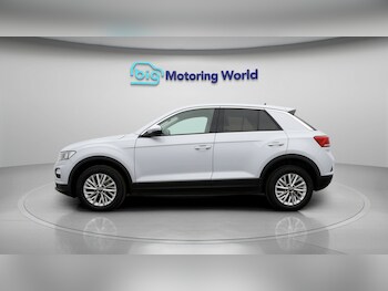 Used Volkswagen T-Roc 2021 for sale - 78266785: Photo