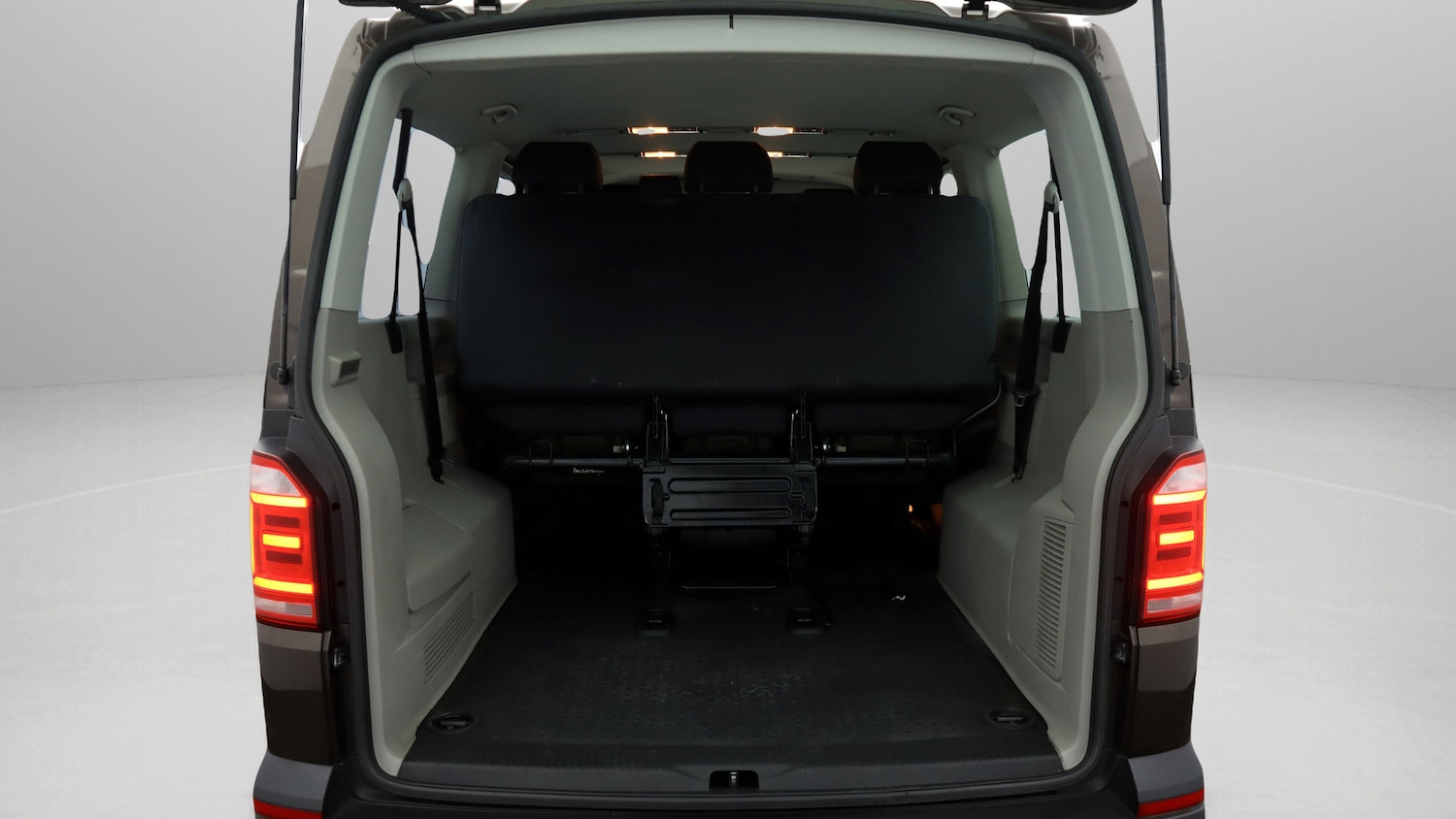 Used Volkswagen Transporter Shuttle 2019 for sale - 77692385: Photo 17