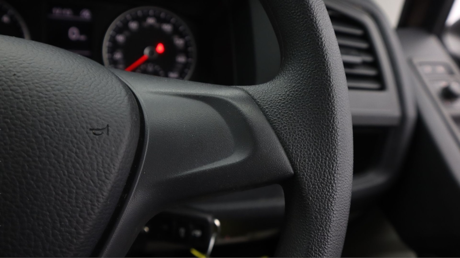 Used Volkswagen Transporter Shuttle 2019 for sale - 77692385: Photo 24