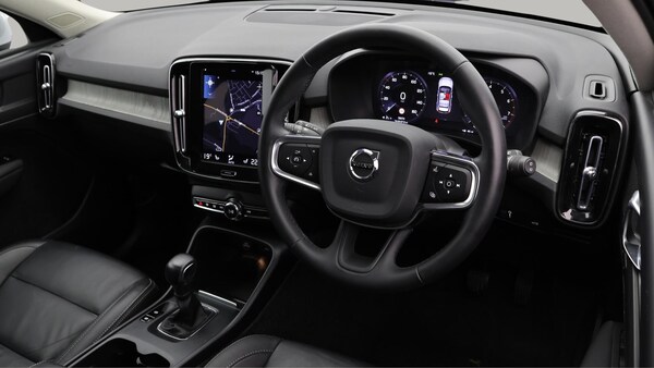 Used Volvo XC40 for sale - 76247856: Photo 10