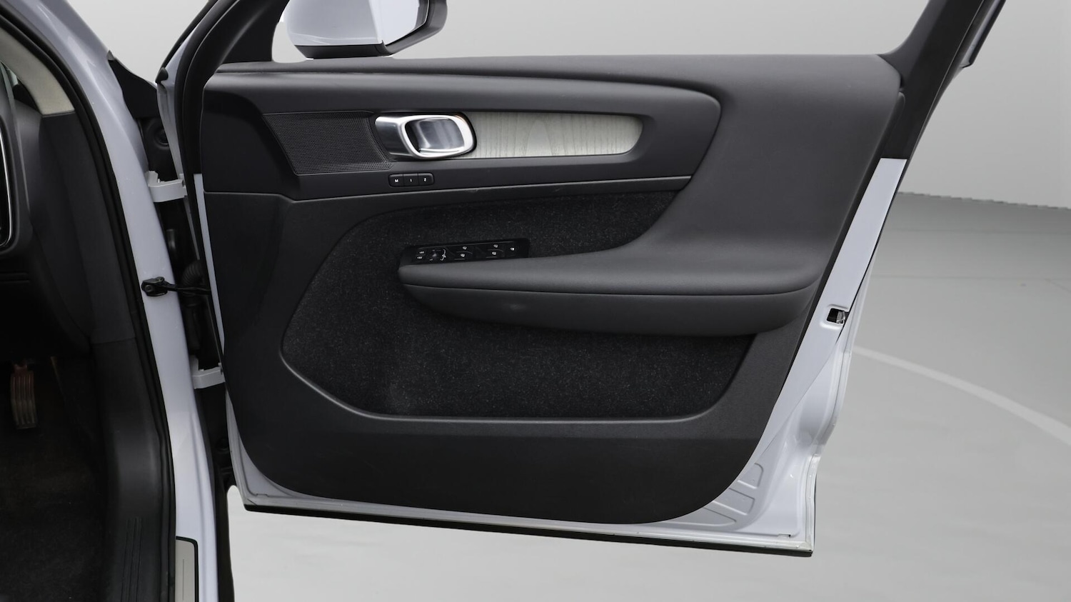 Used Volvo XC40 2021 for sale - 76247856: Photo 16