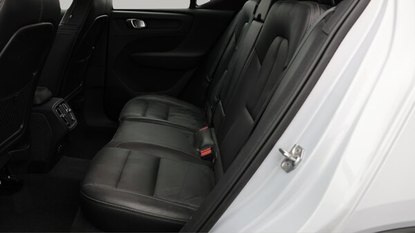 Used Volvo XC40 for sale - 76247856: Photo 17