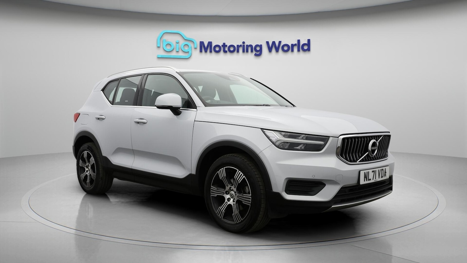 Used Volvo XC40 2021 for sale - 76247856: Photo 2