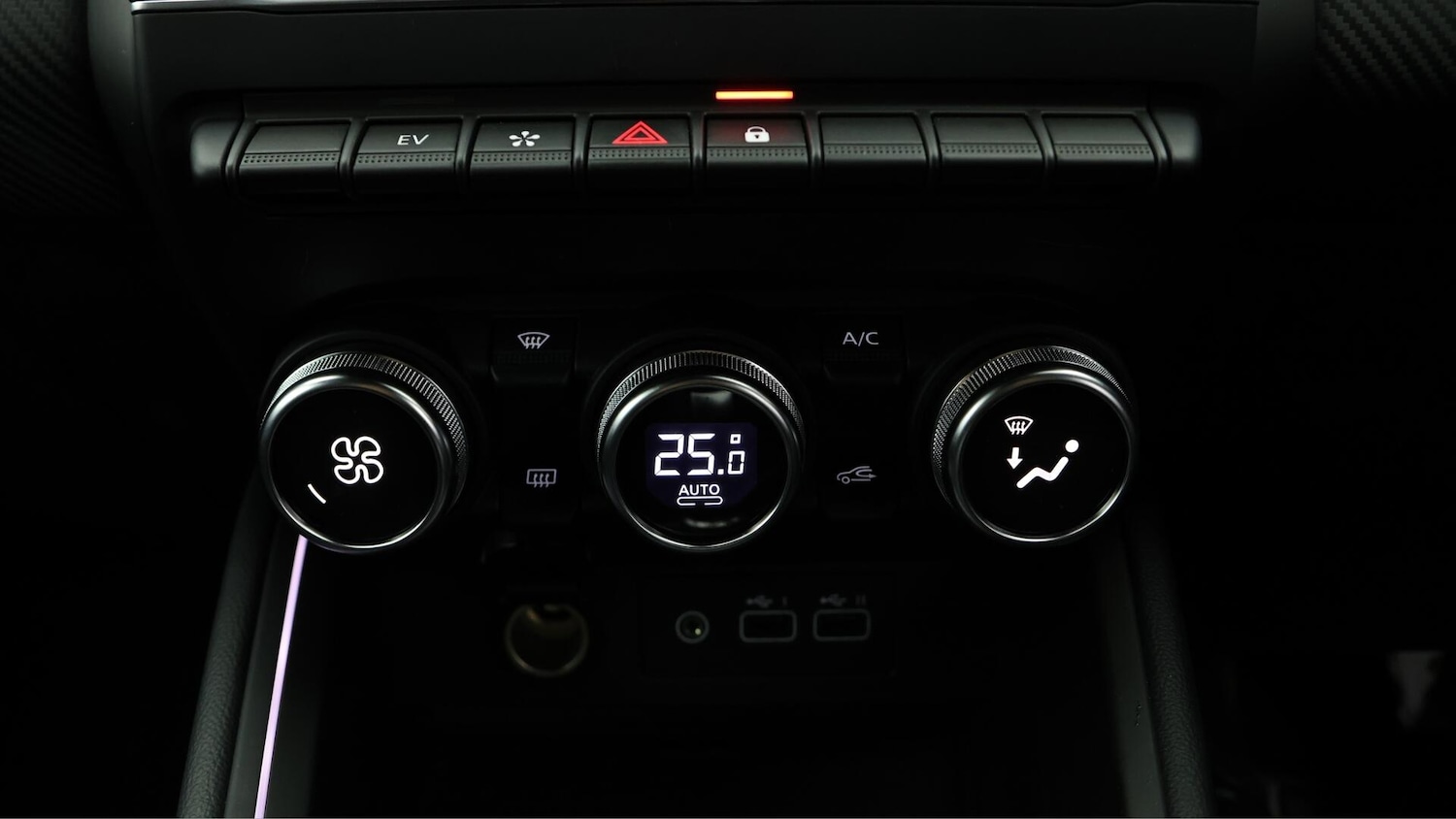 Used Renault Clio 2023 for sale - 76472270: Photo 13