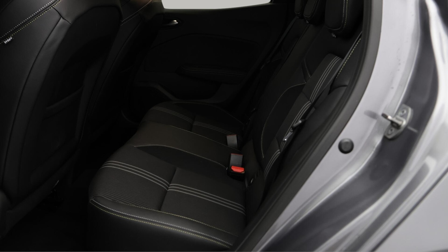 Used Renault Clio 2023 for sale - 76472270: Photo 17