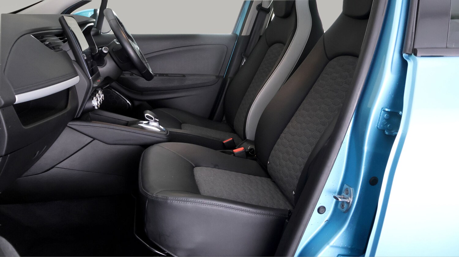 Used Renault Zoe 2022 for sale - 77532206: Photo 13