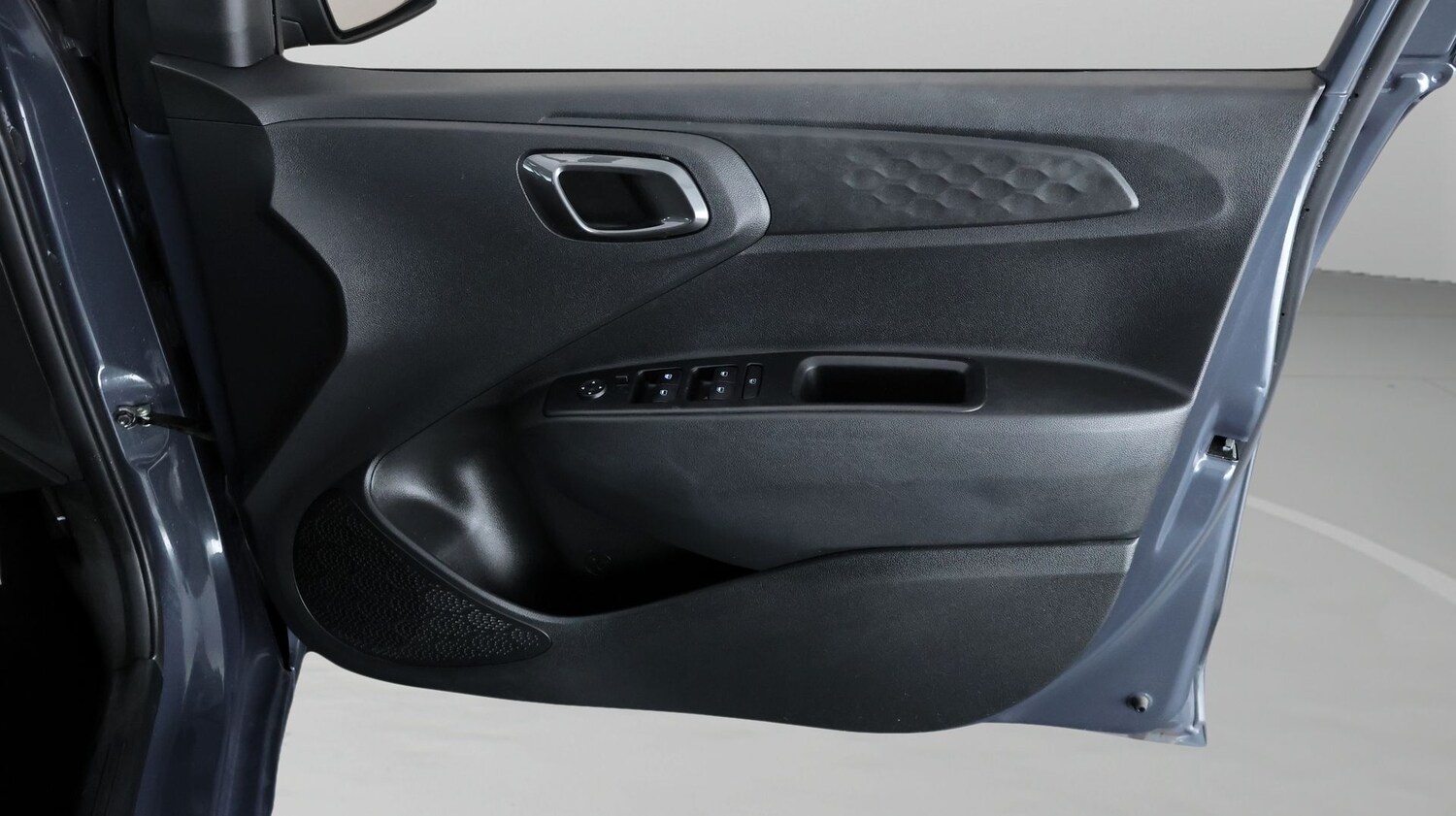 Used Hyundai i10 2023 for sale - 77675883: Photo 14