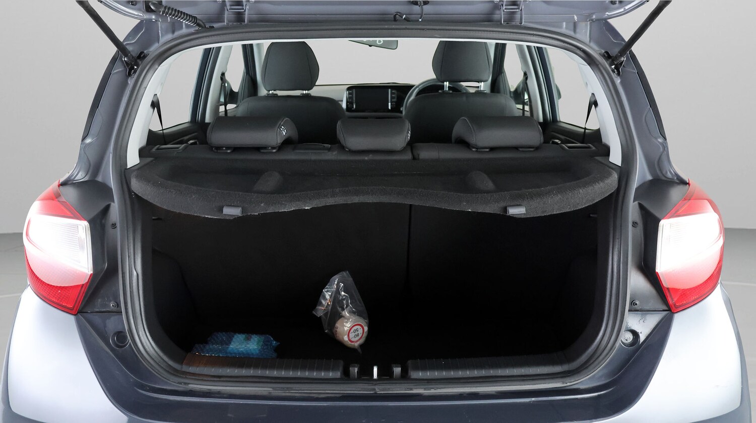 Used Hyundai i10 2023 for sale - 77675883: Photo 16