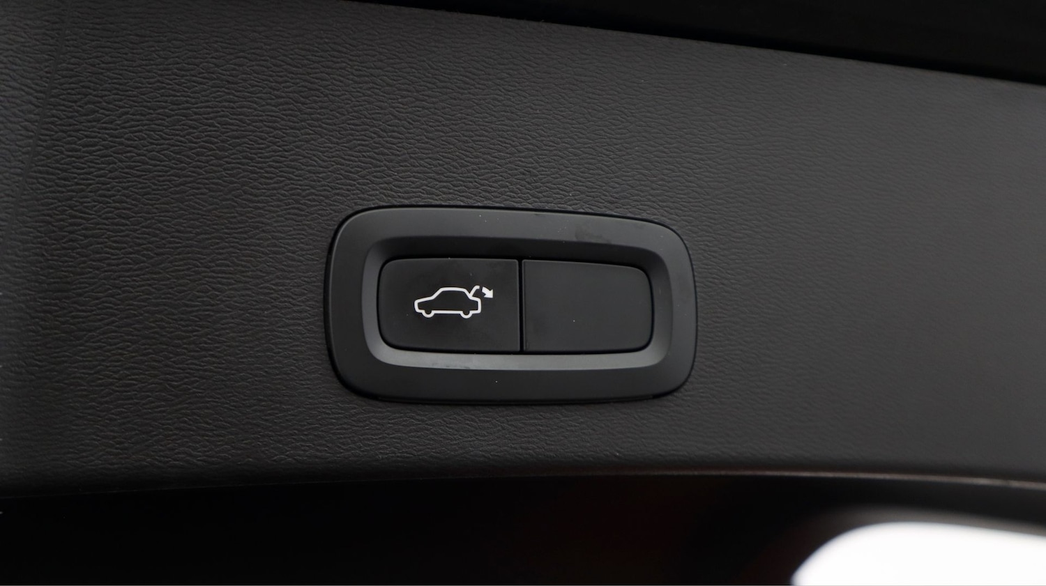 Used Volvo XC40 2022 for sale - 77735552: Photo 20