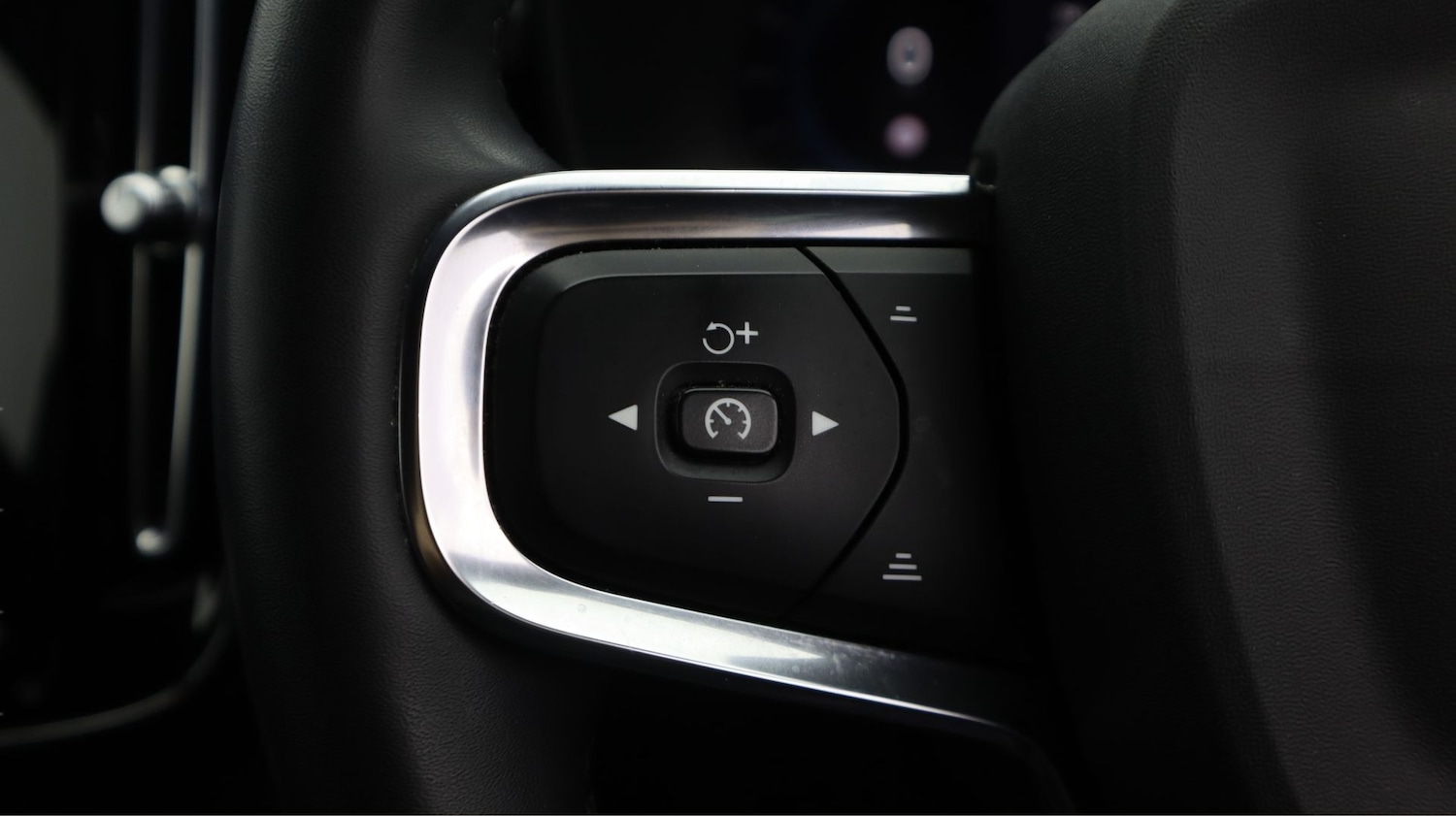 Used Volvo XC40 2022 for sale - 77735552: Photo 21