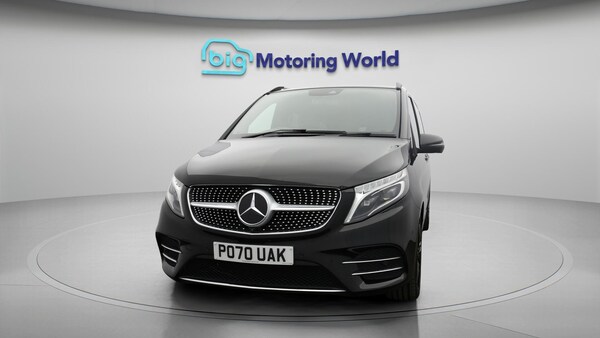 Used Mercedes-Benz V-Class 2020 for sale - 76158648: Photo 3
