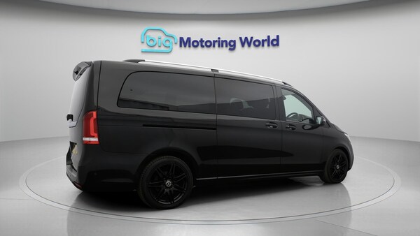 Used Mercedes-Benz V-Class 2020 for sale - 76158648: Photo 8