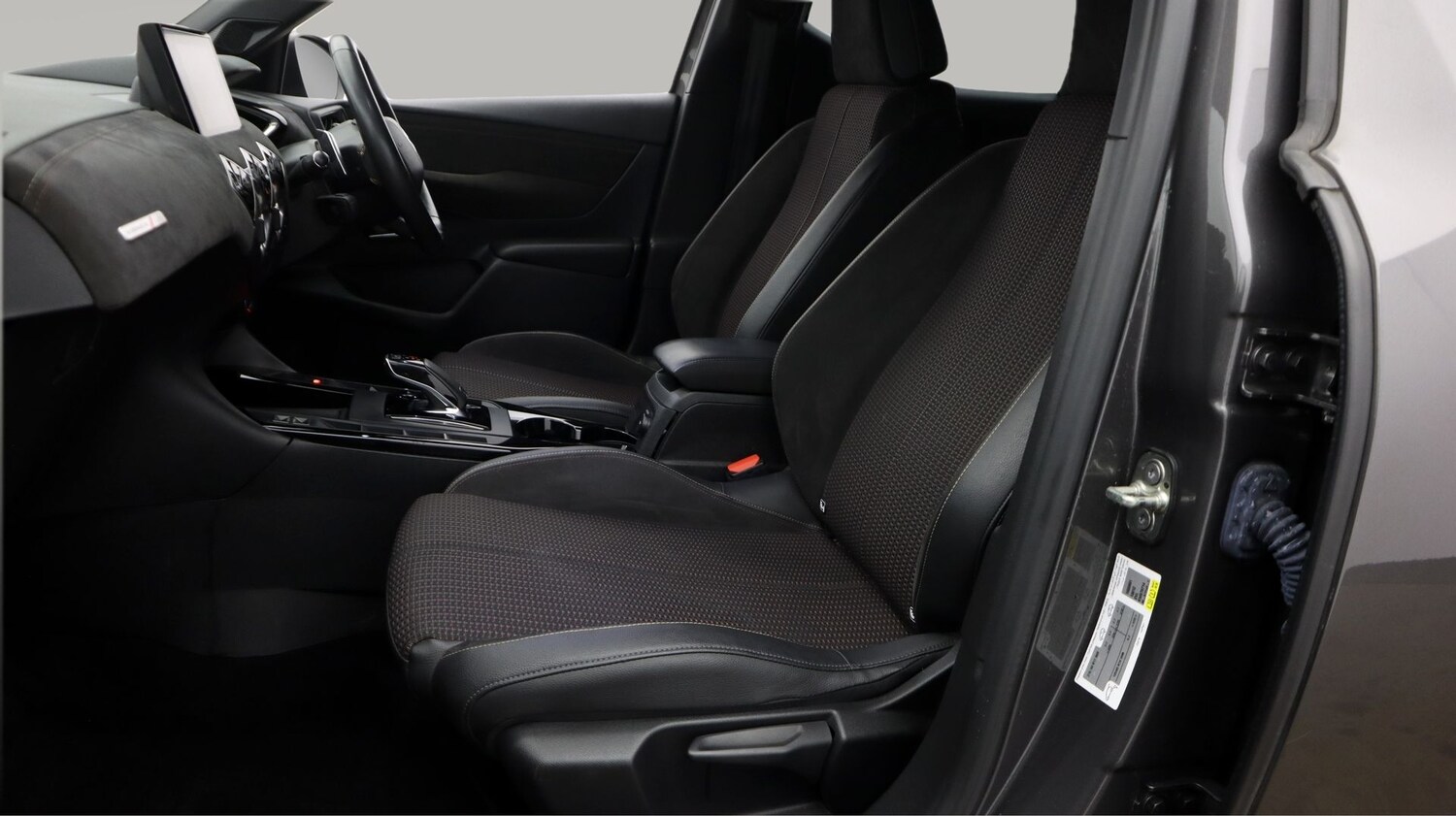 Used DS Automobiles DS 3 2020 for sale - 77734889: Photo 14