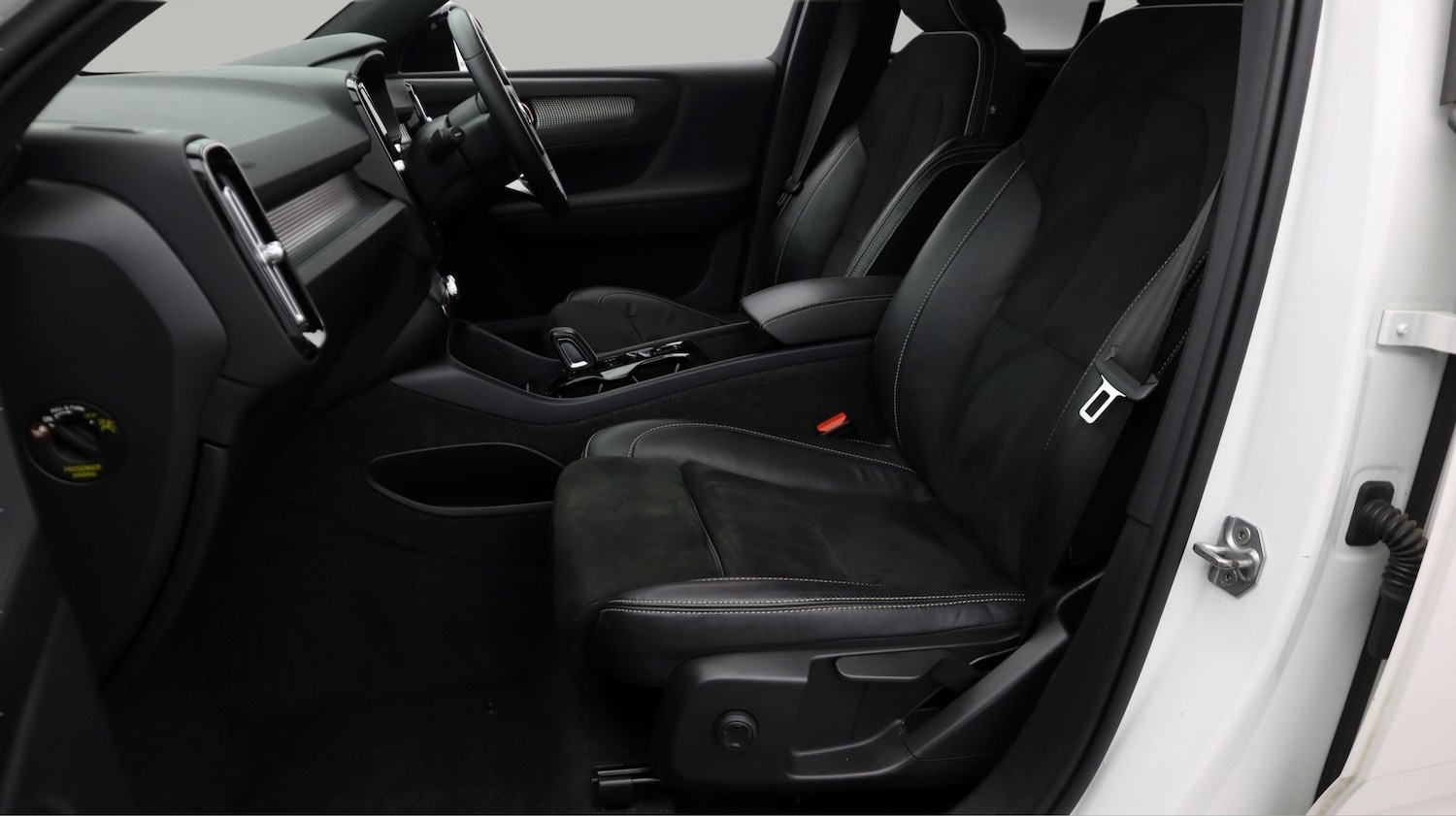 Used Volvo XC40 2021 for sale - 77736266: Photo 14