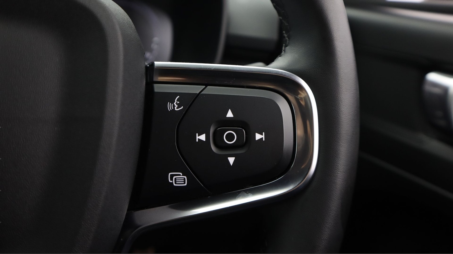 Used Volvo XC40 2021 for sale - 77736266: Photo 22