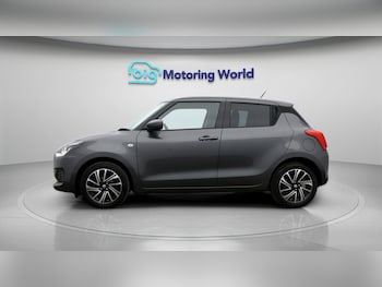 Used Suzuki Swift 2023 for sale - 79131034: Photo