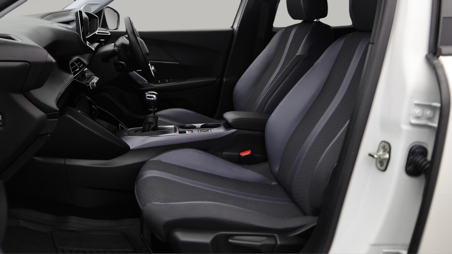 Used Peugeot 2008 2020 for sale - 76472476: Photo 15